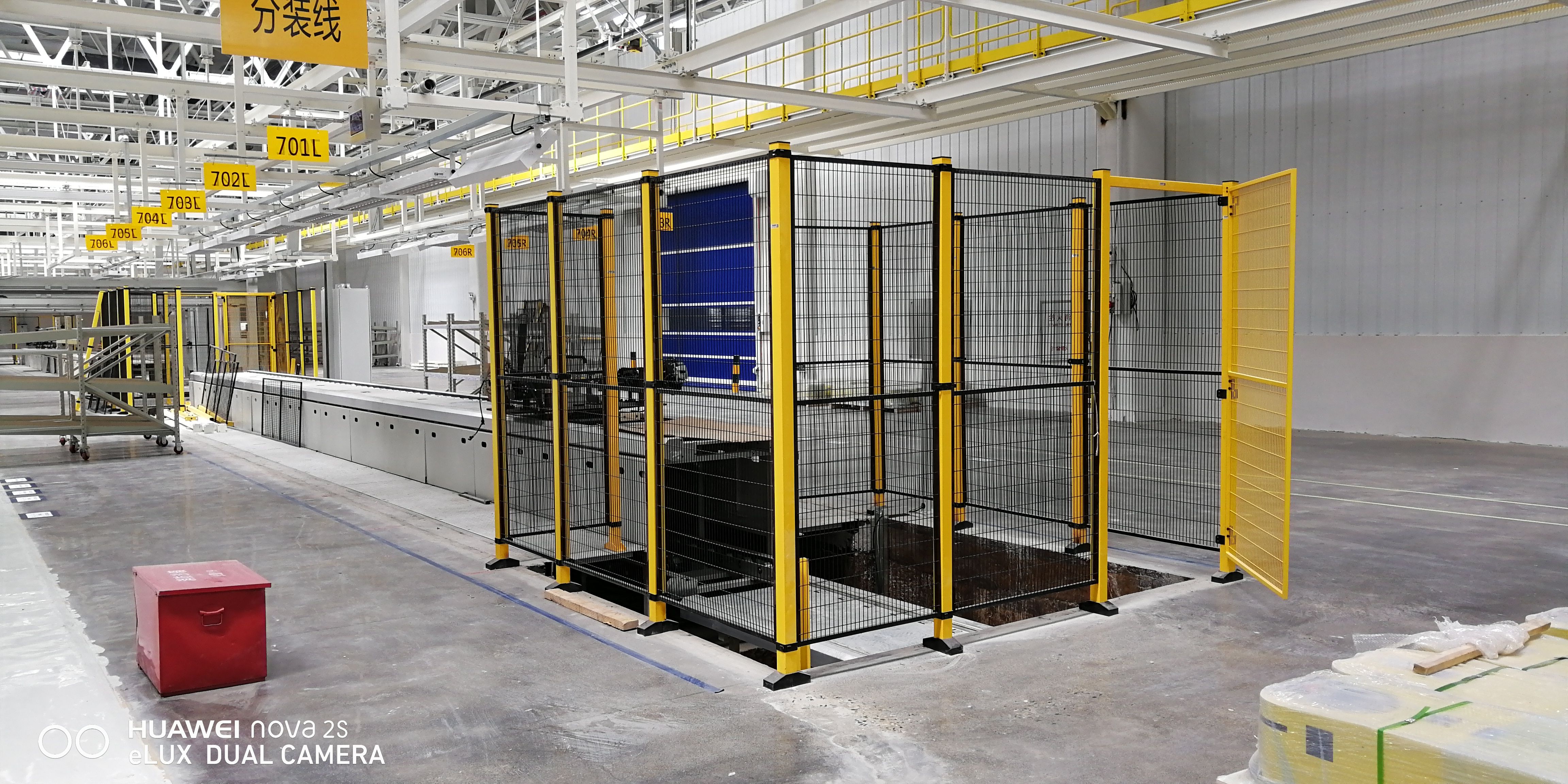MACHINE GUARD FENCING FOR THE ULTIMATE IN EMPLOYEE SAFETY